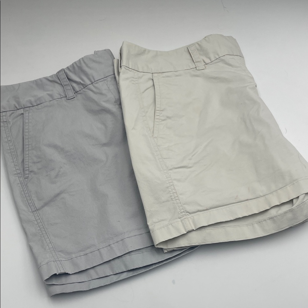 Vineyard Vines Gray and Cream Women's Shorts